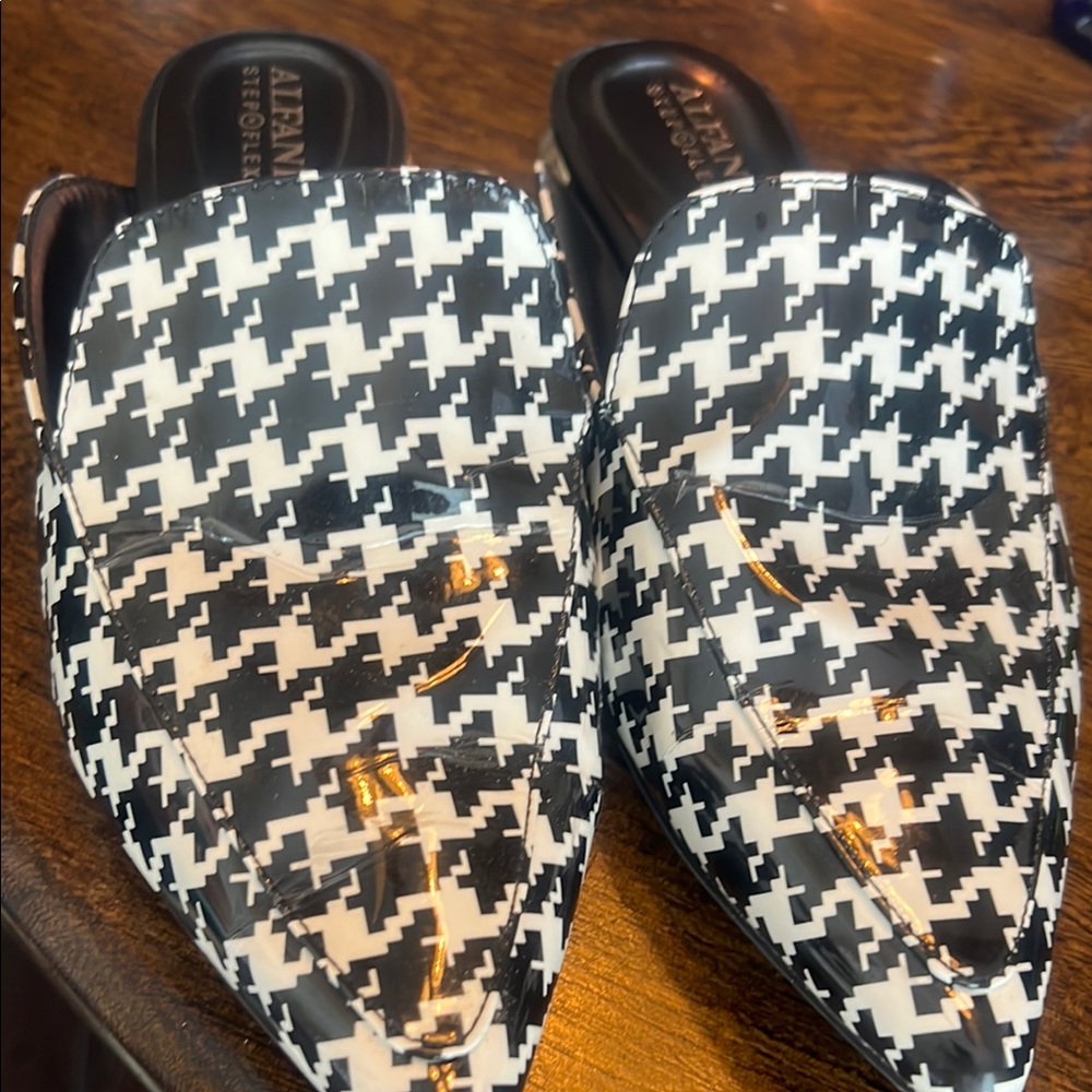 Alfani Black and White Houndstooth Mules